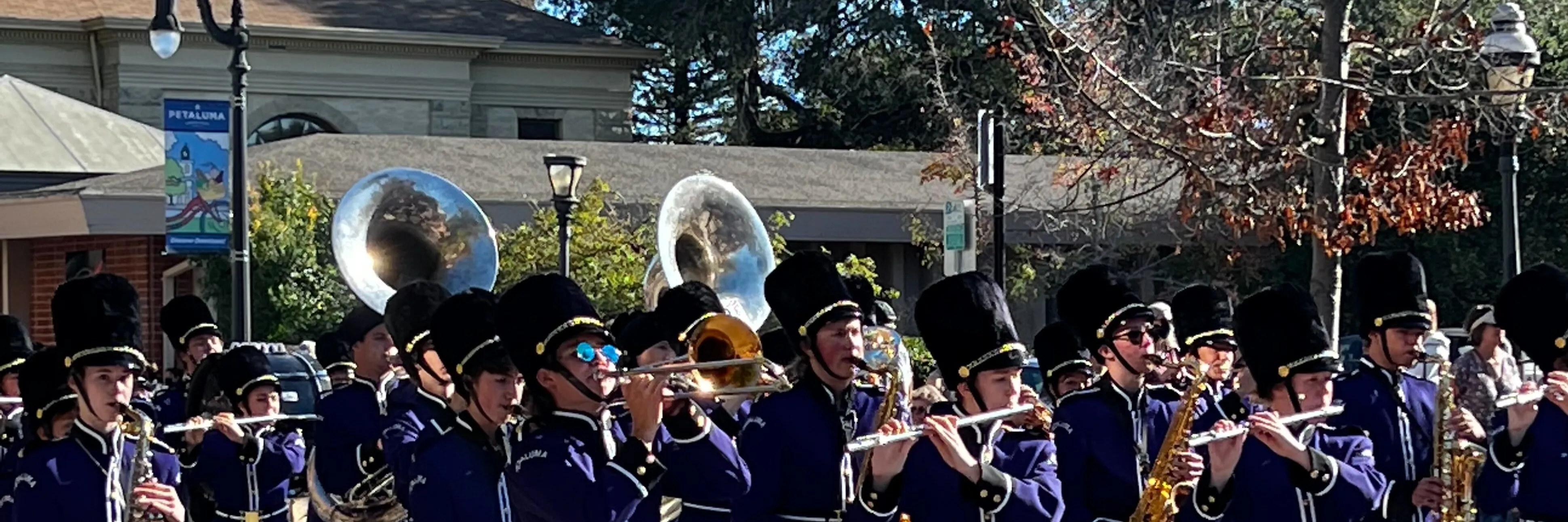 Donate to the Petaluma Music Program banner